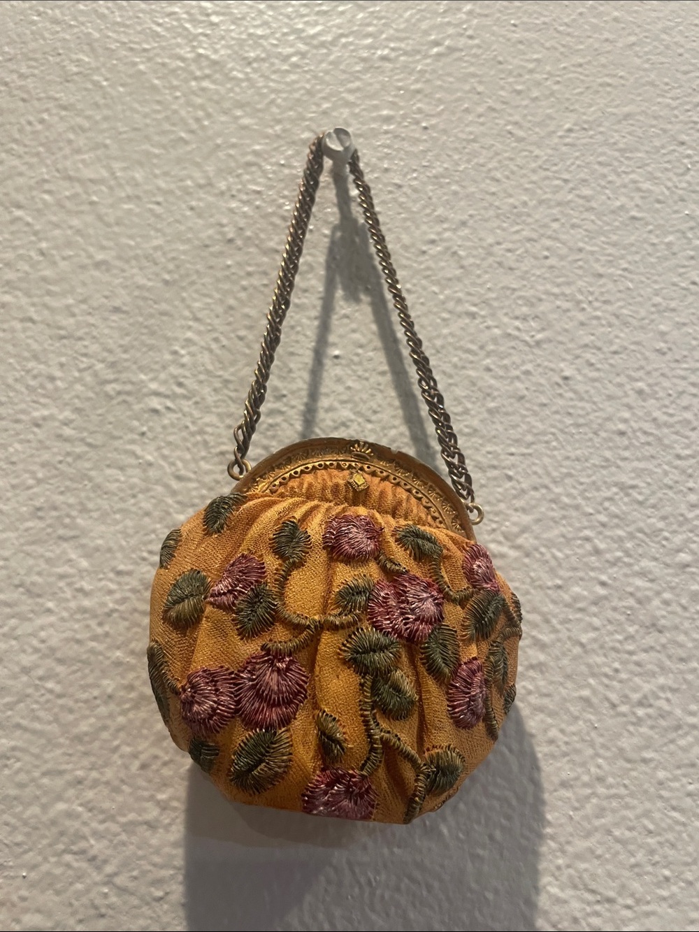Vintage resin tapestry purse ornament Round Handbag Chain Handle cottagecore